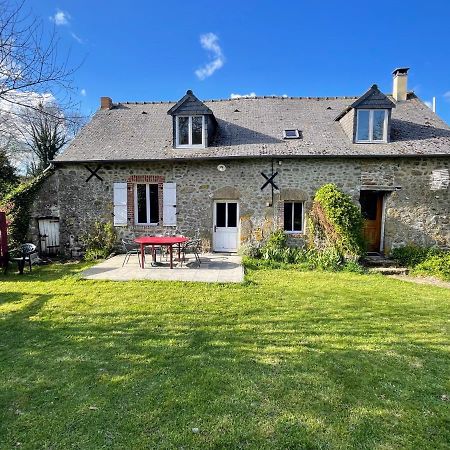 Bras D'Or Rural Gite Cottage By Farms & Lakes. Bais  Exterior photo